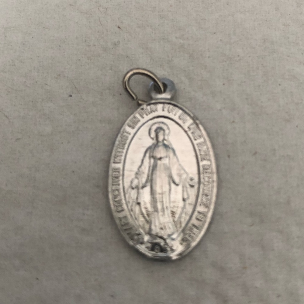 Miraculous Medal, 7/8“ High